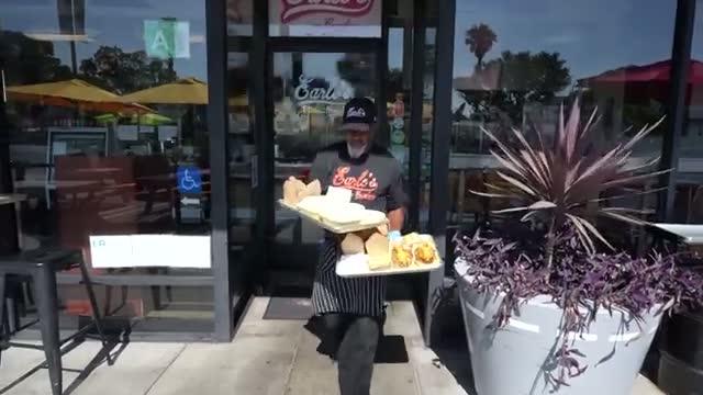 Earle's on Crenshaw